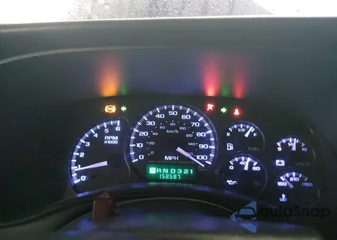 2002 Chevrolet Silverado 1500 z USA, uszkodzony, nr VIN 2GCEC19W821229088